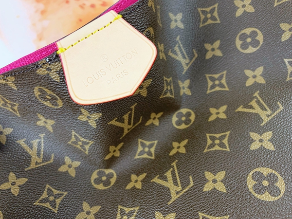 ルイヴィトンバッグ角部分ディテール